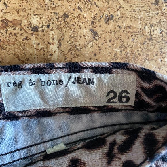 Rag & Bone leopard print boyfriend jeans - Picture 5 of 10